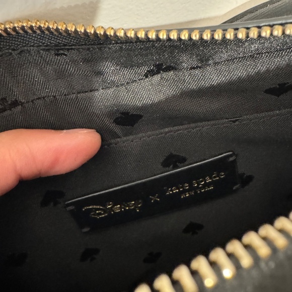 Kate Spade Minnie Mouse Crossbody - Picture 5 of 7